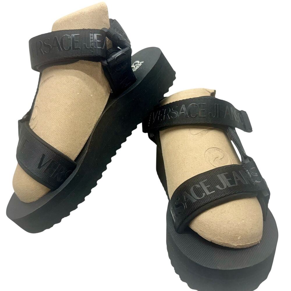 VERSACE JEANS COUTURE‎ BLACK FONDO STRAP SIGNATURE LOGO SANDALS US4/EU35